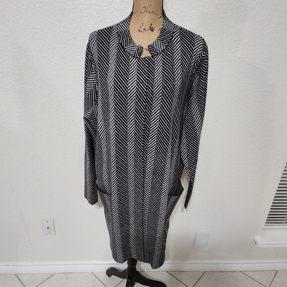 TAHARI Chevron striped‎ heavy weight cardigan long coatigan plus size 3X NEW!!! - Picture 1 of 8